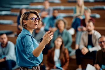 Métiers du social : devenir formateur en école de travail social_thumb