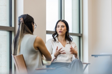 Image de l'article Médico-social : mieux intégrer les recrues avec le "rapport d’étonnement" - Media Social Emploi